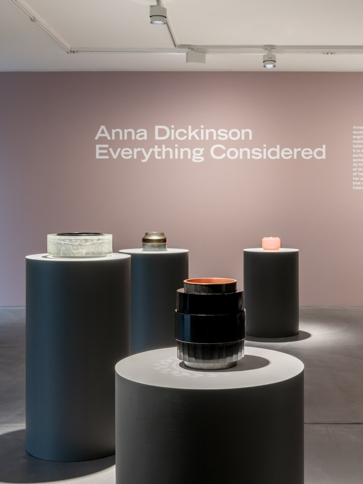 Anna Dickinson, Everything Considered
Installation view
von Bartha, Basel, 2019