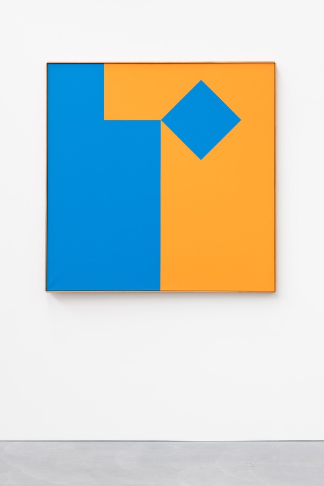 Blau &#8211; Orange Volumen 1:1, 1/8 blau bewegt, 1974/77
Acrylic on canvas
120 x 120 cm