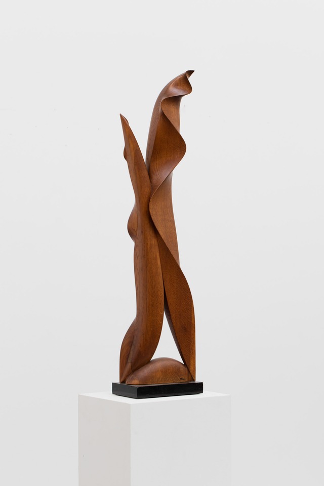 **Etienne Béothy**
*Nostalgie *, 1948
Wood
112 x 26,5 x 9,5 cm