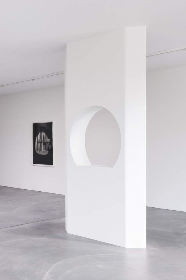 Sitting On A Branch, Group Show\
Installation view\
von Bartha, Basel, 2016