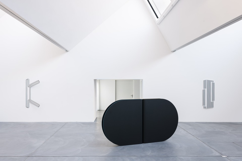 Terry Haggerrty\
Installation view\
von Bartha, Basel, 2015