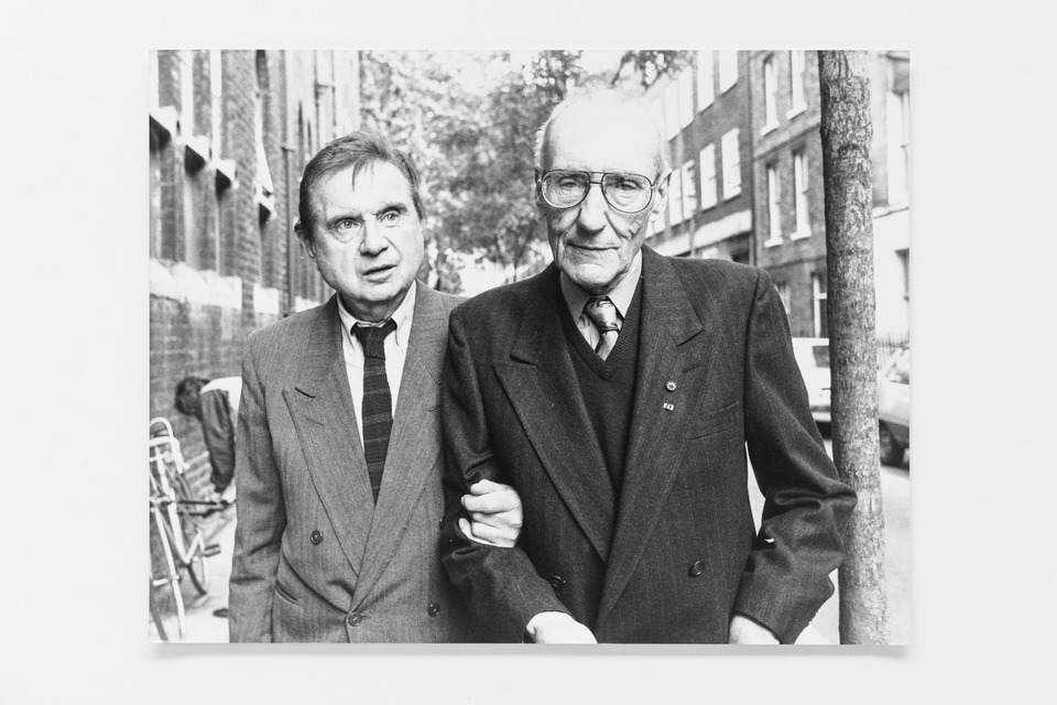 Photo by John Minihan: Francis Bacon and William S. Burroughs in London, 1989, Gelatin silver print, 23,6 x 35 cm
