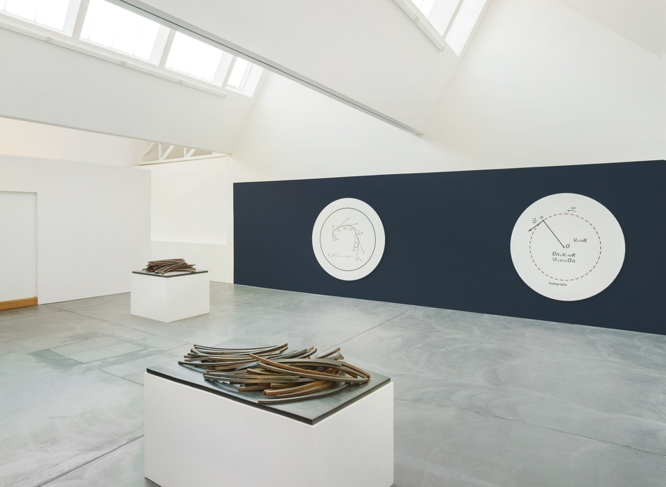 Bernar Venet, Trajectory

Exhibition view

von Bartha, Basel, 2020