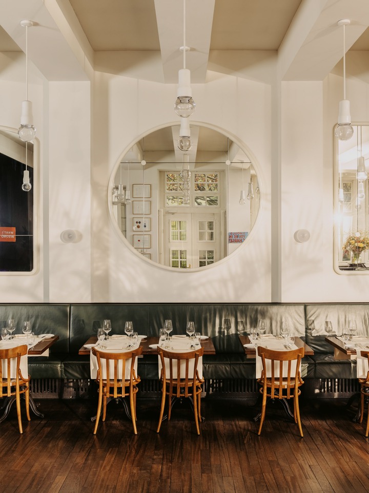 Restaurant Hotel Volkshaus Basel
Architects: Herzog de Meuron