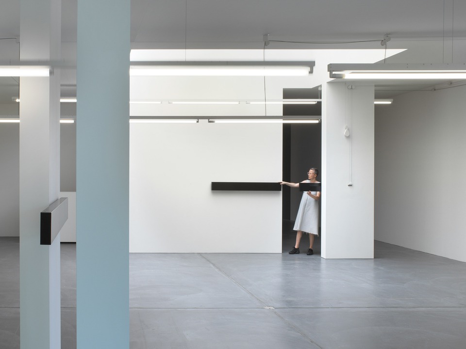 Sarah Oppenheimer, N-02

Exhibition view

von Bartha, Basel