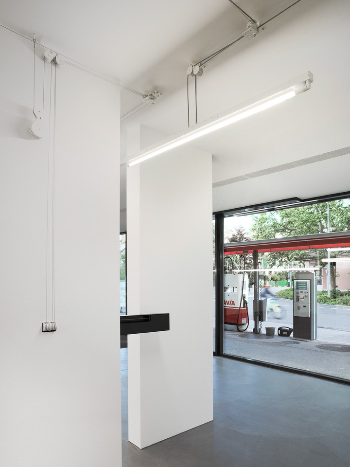 Sarah Oppenheimer, N-02

Exhibition view

von Bartha, Basel