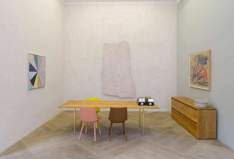 Installation view with works by Claudia Wieser and Imi Knoebel

in collaboration with e15