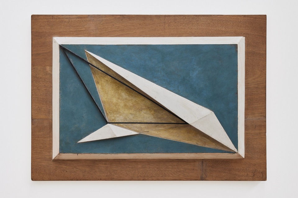 Anton Prinner
L'Oiseau acrobate, 1932
Relief on painted wood
75 x 106 cm
Foto: Moritz Schermbach