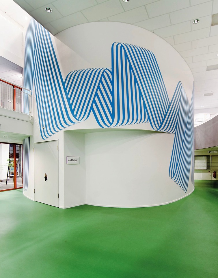 "Untitled", 2010 for Pier K Centre for Art and Culture, Haarlemmermeer in the Netherlands, acrylic on wall