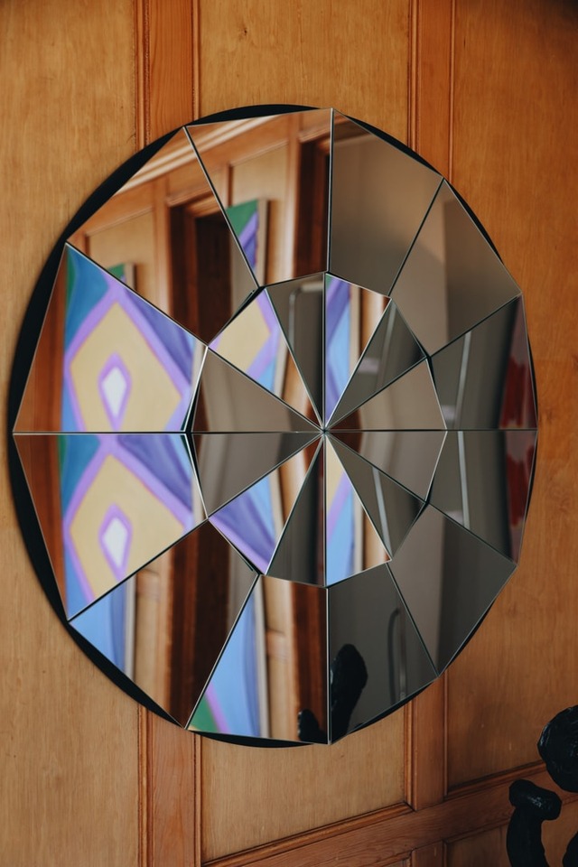 view on Claudia Wieser’s mirror glass work *Untitled*, 2024