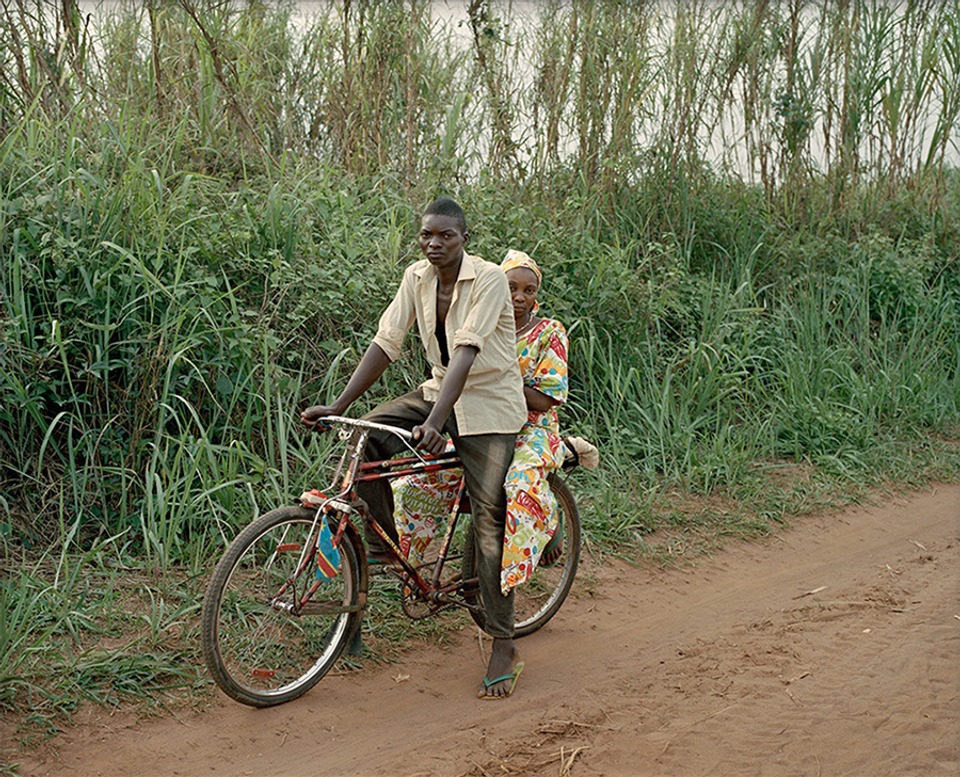 Deana Lawson, “Bicycle Love,” 2015
