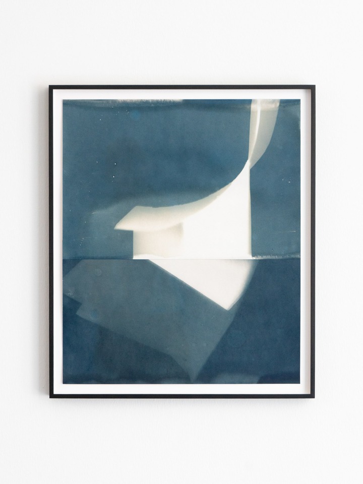**Erin Shirreff**

Untitled, 2025

Cyanotype

51 x 43 cm
